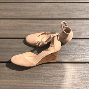 Target brand tan wedges